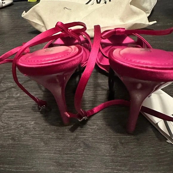 Zara Fuchsia Pink Sandals - Picture 10 of 10